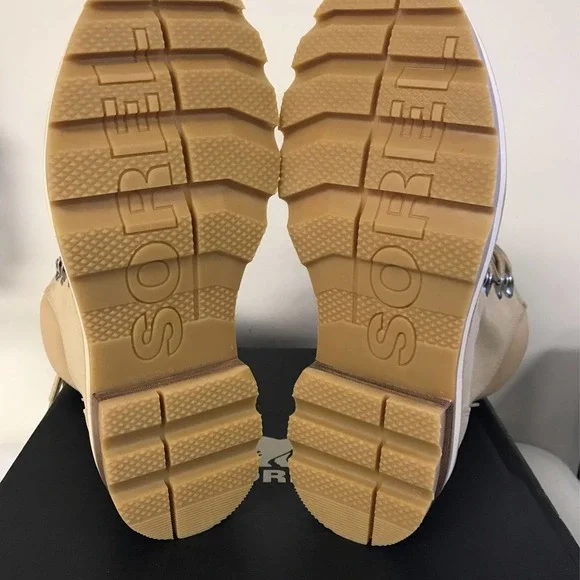 Sorel Women's SIZE 9.5 Lennox Lace Waterproof Boots, Ceramic Color - Picture 6 of 9